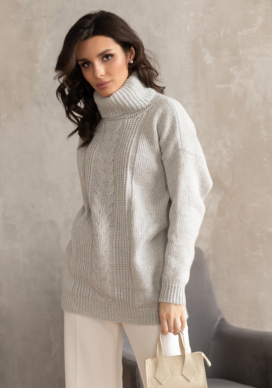 Сиреневый теплый вязаный свитер с люрексом